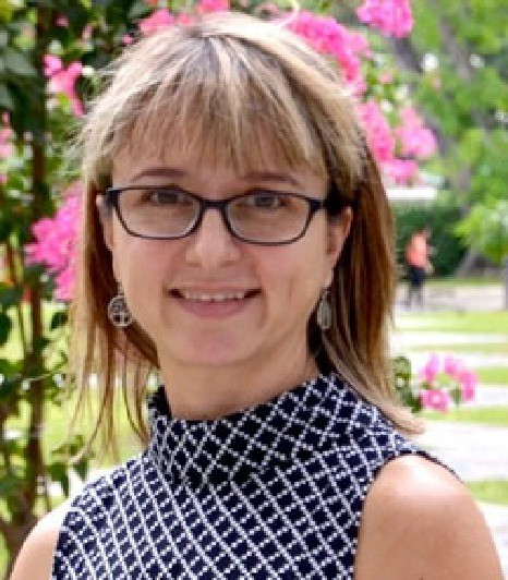 Dr. Giana Bastos Gomes 